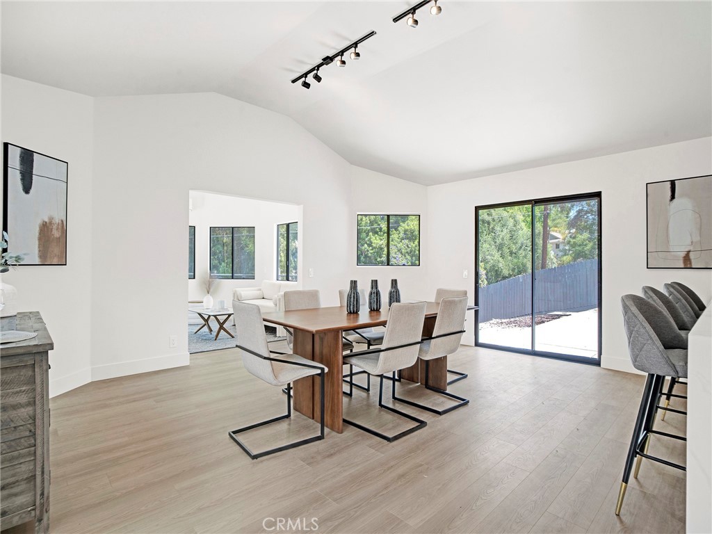 Conejo Country Homes (500) - Residential Lease