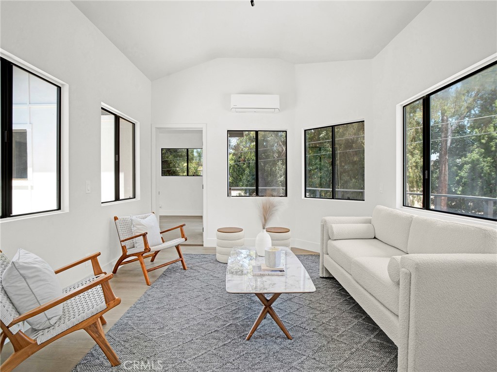 Conejo Country Homes (500) - Residential Lease