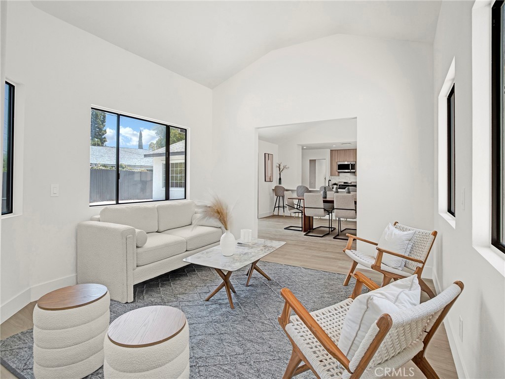 Conejo Country Homes (500) - Residential Lease