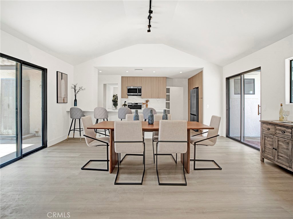 Conejo Country Homes (500) - Residential Lease