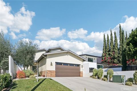 Photo of 237 Houston Drive, Thousand Oaks, CA 91360 (MLS # SB26021374)