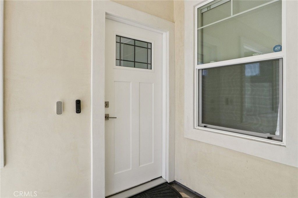 Photo of 237 Houston Drive, Thousand Oaks, CA 91360 (MLS # SB26021374)