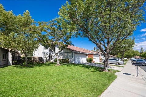 Photo of 15903 Ada Street, Canyon Country, CA 91387 (MLS # SR26198758)
