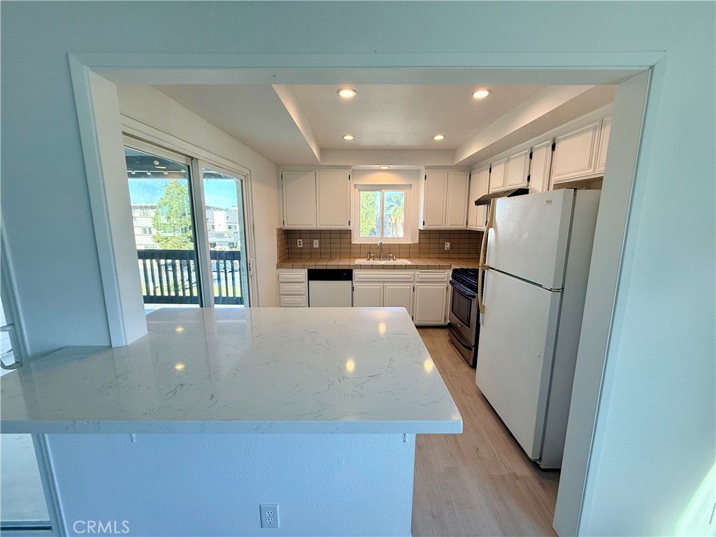 1450 Manhattan Beach Boulevard