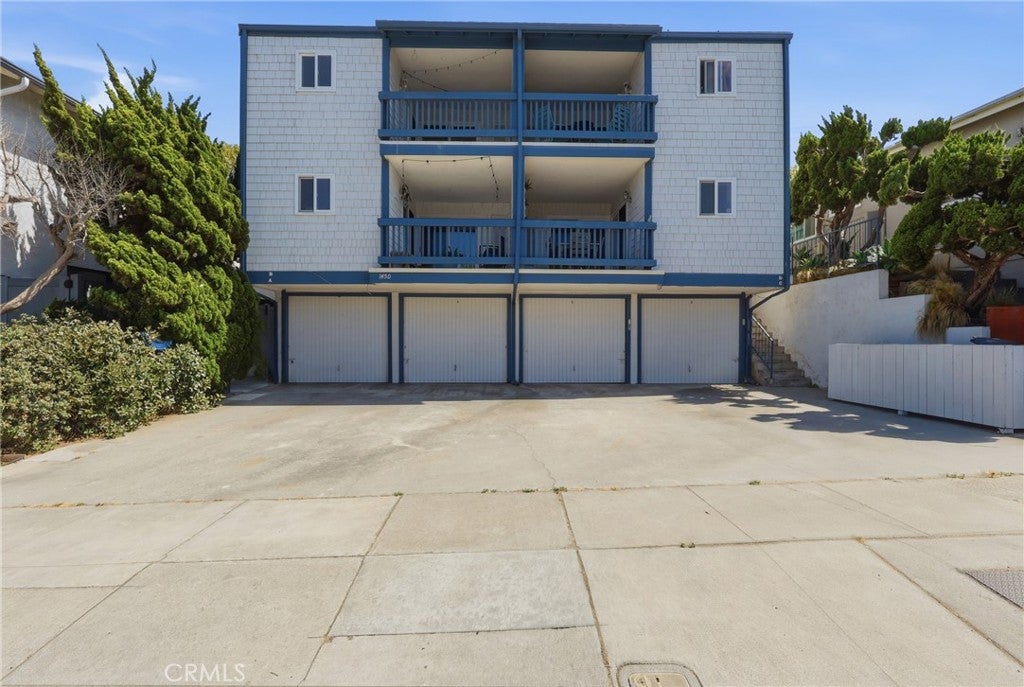 1450 Manhattan Beach Boulevard