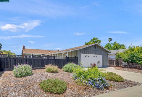 Photo of 3573 Falcon Drive Dr, Concord, CA 94520 (MLS # 41137733)