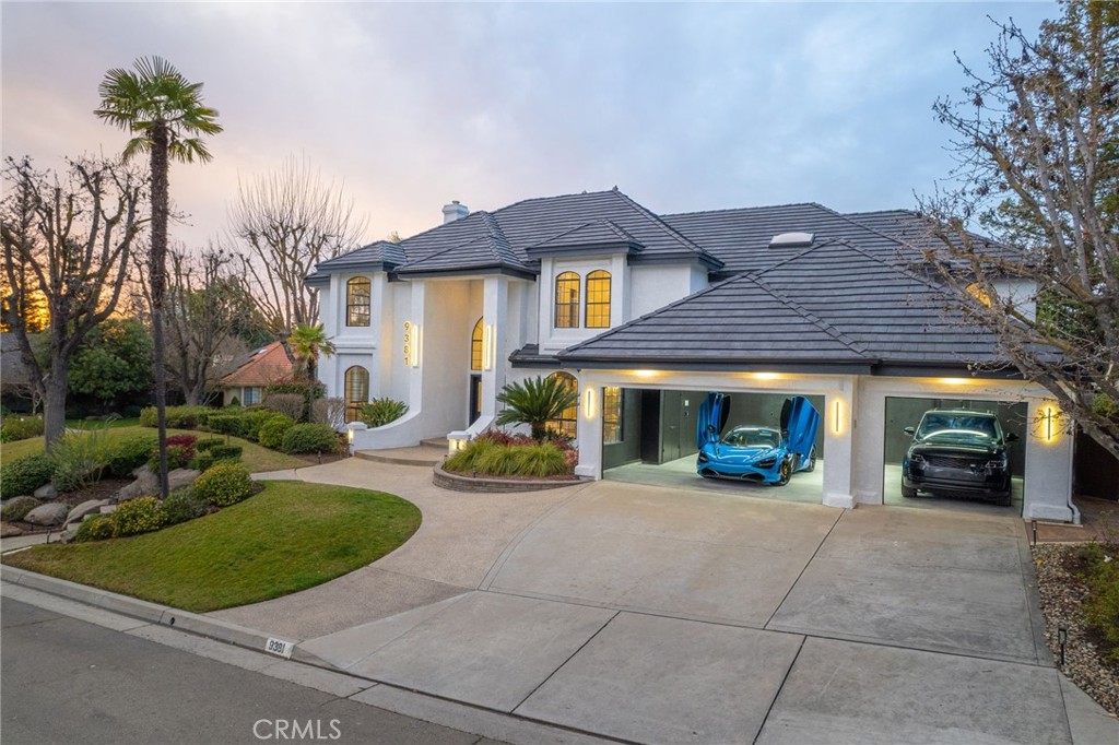9381 N Woodmont Drive