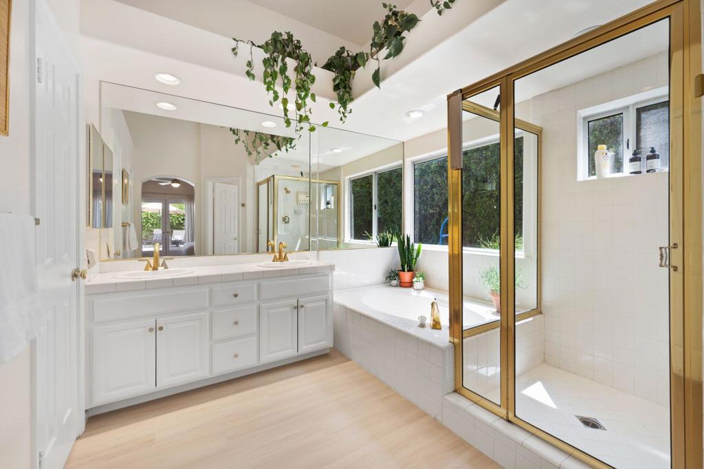 Park Mirage - Residential