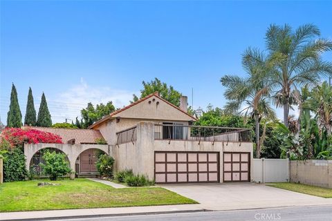 Photo of 10042 Sprit Circle, Huntington Beach, CA 92646 (MLS # PW26020035)