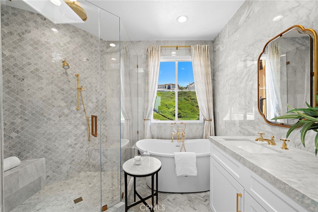 7 Suprema, Newport Coast CA 92657 - Photo 38