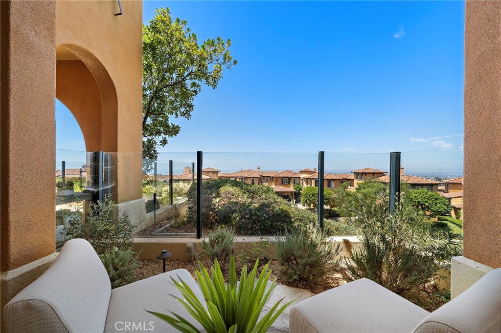 7 Suprema, Newport Coast CA 92657 - Photo 44