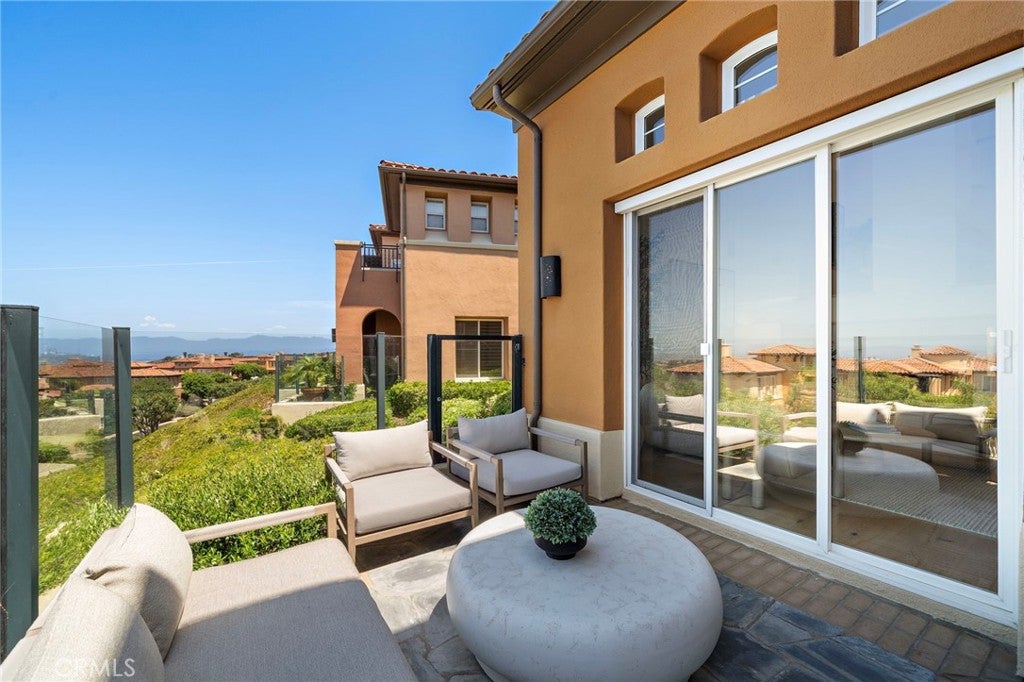 7 Suprema, Newport Coast CA 92657 - Photo 43