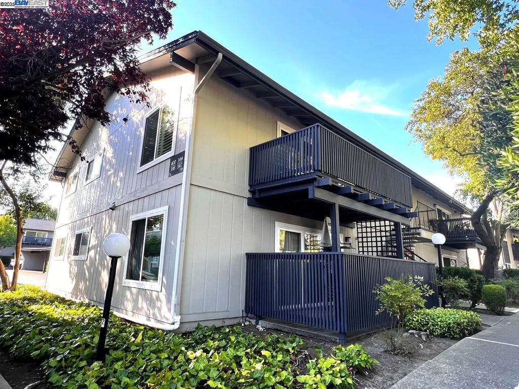 Best-Priced 3BR/2BA in San Ramon –Rare Find! Get spacious home with modest budget! This is the lowest-priced currently available 3/2 home 1368 sq ft in the entire city! Located in a top-rated school district, perfect for young families who want more space, better schools and better lifestyle — All without breaking the bank. It is a corner unit, open floor-plan, Every single bedroom has large space with big windows letting in natural light. Luxury Plank flooring throughout. Kitchen with quartz counter-tops and new cabinets, Brand new master bedroom tub and shower with lifetime warranty. Perfect location near to shopping, schools, dining, golf, and public parks, and super convenient in a high-demand area. HOA including water, hot water and garbage, exterior maintenance, swimming pool, spa, and even a sauna! A clubhouse for gatherings, children playground, your own storage closet in parking area, and a community laundry facility catering to your every need. Convenience extends beyond the community, with quick access to major thoroughfares such as I-680 and I-580, as well as an abundance of dining and shopping options, including nearby Bart station and Malls even outlet! Welcome to Open house Saturday Sep. 13th 11am to 3 pm, Sunday Sep 14th 1-4pm, Monday Sep. 15th 11am-1pm.