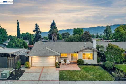 Photo of 6506 Inglewood Dr DR, Pleasanton, CA 94588 (MLS # 41137053)