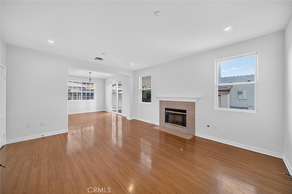 1328 S Del Mar