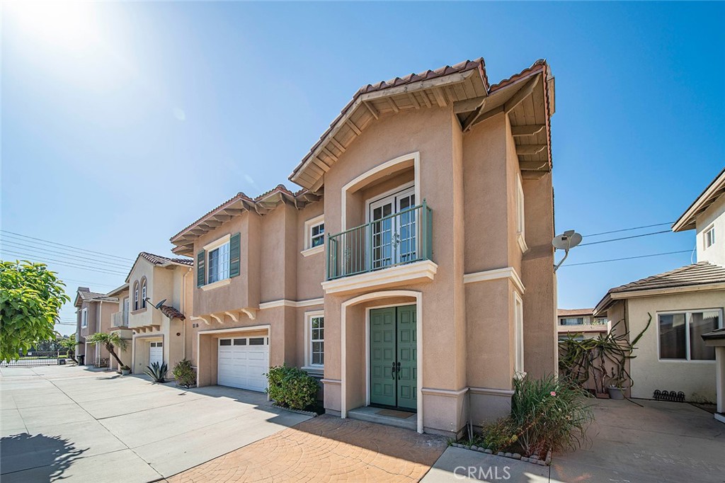 1328 S Del Mar