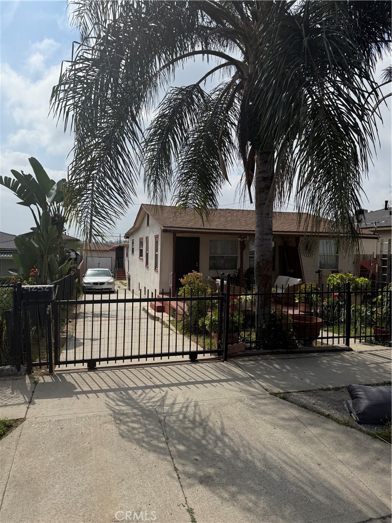 Photo 1 of 4 — 4252 Blanchard St, East Los Angeles, CA 90063