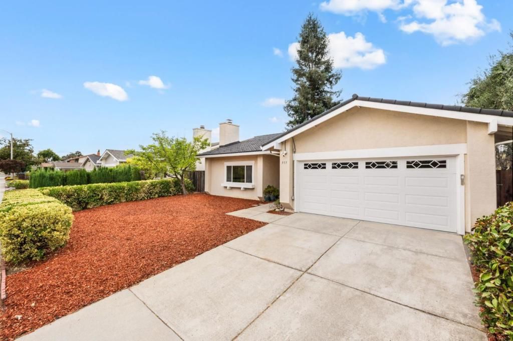 Photo of 959 Reed Avenue, Sunnyvale, CA 94086 (MLS # ML82023771)