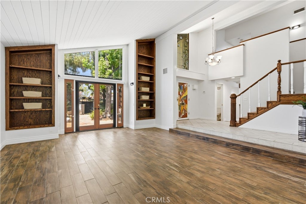 23216 PARK ESPERANZA