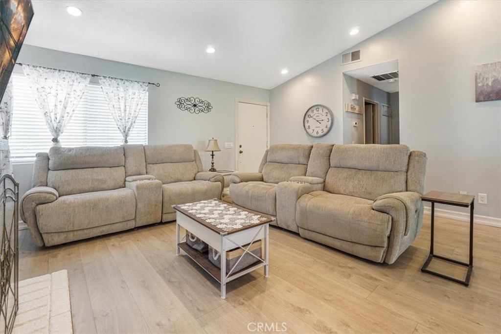 Properties 4 12724 Lucerne Court
