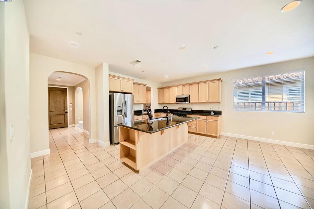 OAKWOOD SHORES - Residential