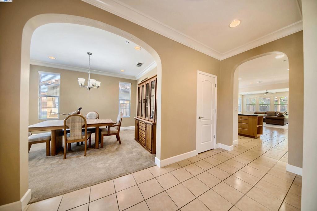 OAKWOOD SHORES - Residential