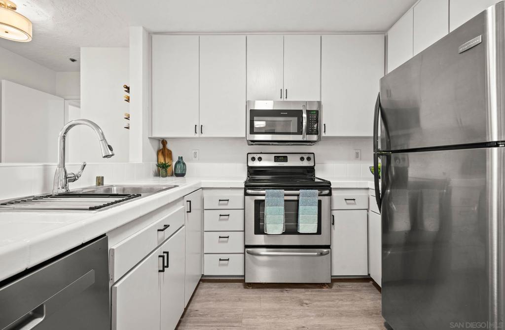 College Grove - Residential