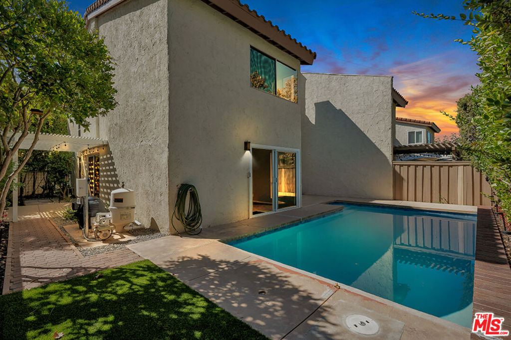 Racquet Club Villas (317) - Residential