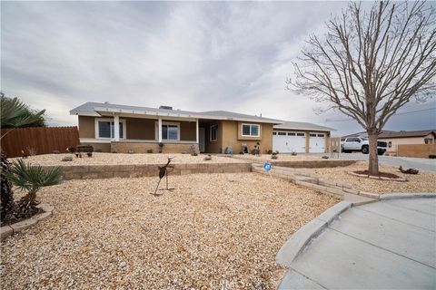 10438 10th Hesperia CA 92345