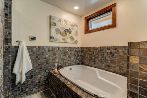 Tiny photo for 550 Vine ST, Los Osos, CA 93402 (MLS # SC26170897)