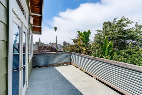 Tiny photo for 550 Vine ST, Los Osos, CA 93402 (MLS # SC26170897)