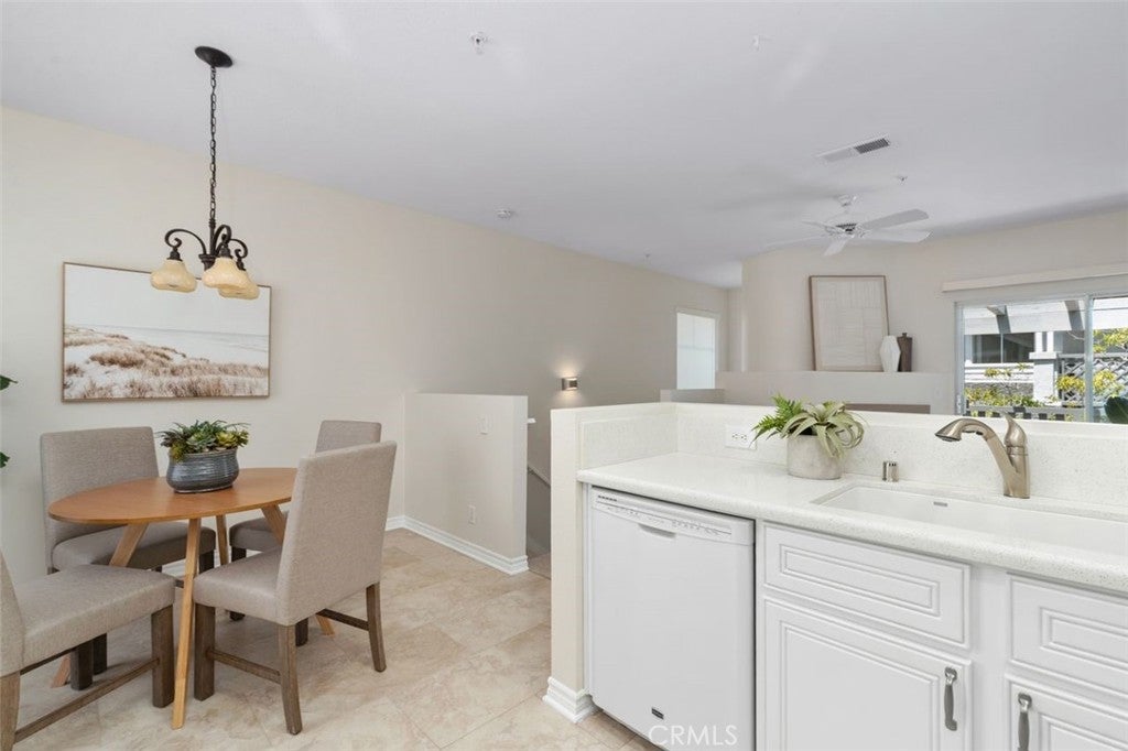 25 Coronado Cay, Aliso Viejo CA 92656 - Photo 8