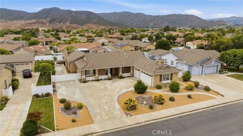 Photo of 42144 Santa Fe Trail TRL, Murrieta, CA 92562 (MLS # SW26154414)