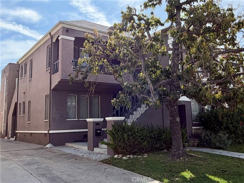 Photo of 1054 S Corning ST, Los Angeles, CA 90035 (MLS # SR26211380)
