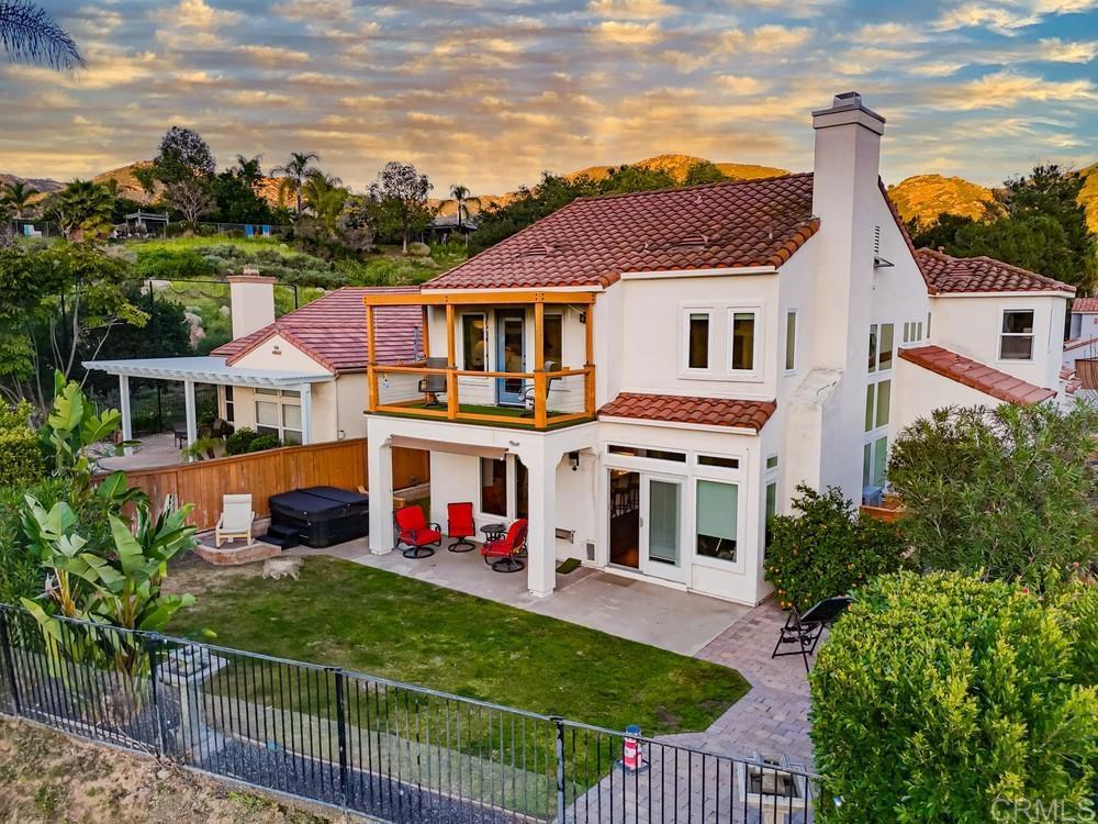 2345 Amber Oak LN, Escondido CA 92027