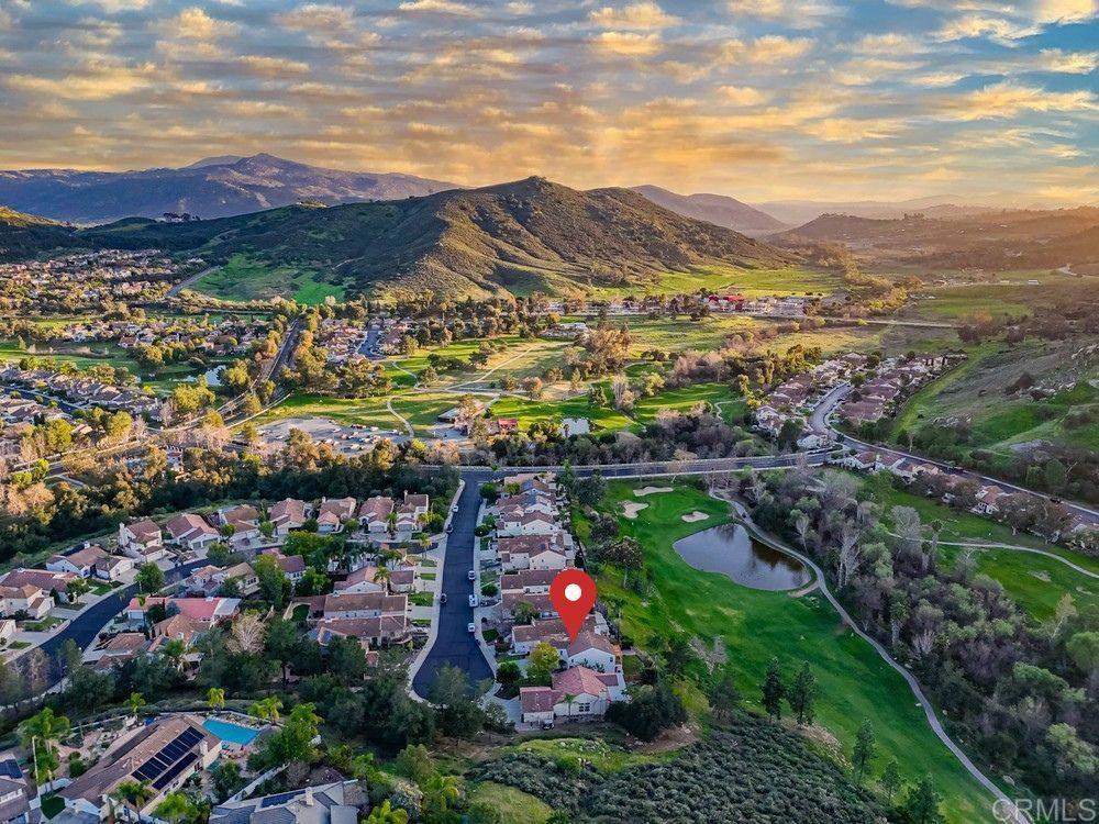 2345 Amber Oak LN, Escondido CA 92027