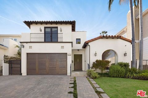 Photo of 1471 S Durango Avenue, Los Angeles, CA 90035 (MLS # 26669115)