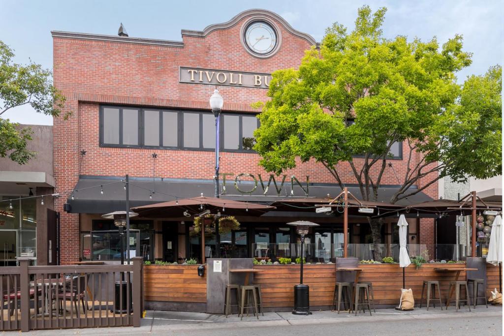 1501 Cherry - Residential