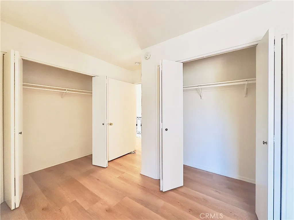 Los Feliz, California 90027, United States, 5 Bedrooms Bedrooms, ,3 BathroomsBathrooms,Residential,Active,230530