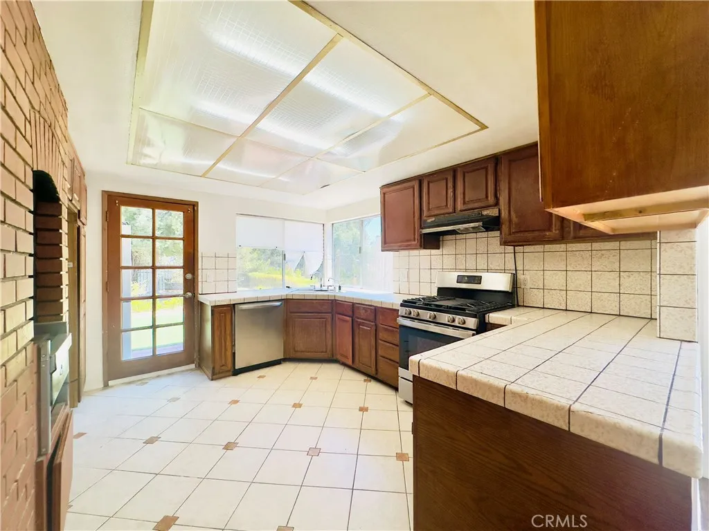 Los Feliz, California 90027, United States, 5 Bedrooms Bedrooms, ,3 BathroomsBathrooms,Residential,Active,230530