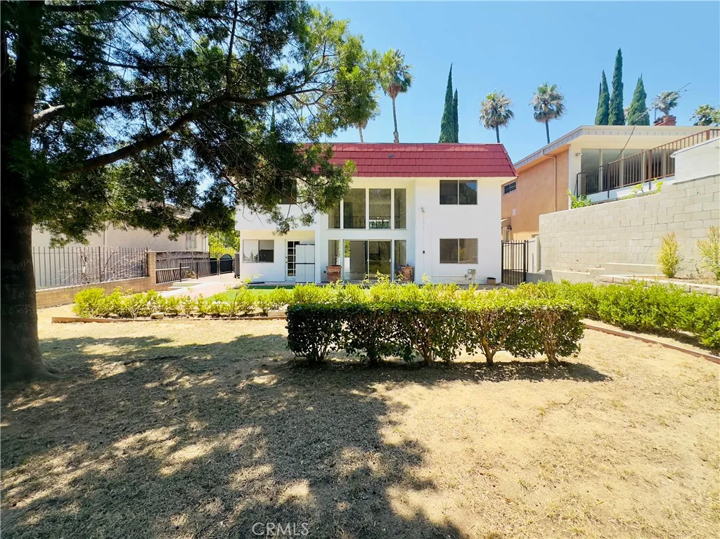 Los Feliz, California 90027, United States, 5 Bedrooms Bedrooms, ,3 BathroomsBathrooms,Residential,Active,230530