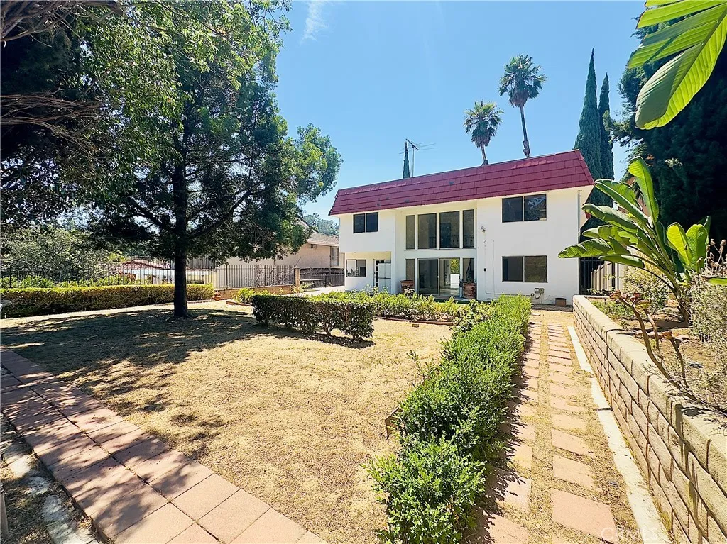 Los Feliz, California 90027, United States, 5 Bedrooms Bedrooms, ,3 BathroomsBathrooms,Residential,Active,230530