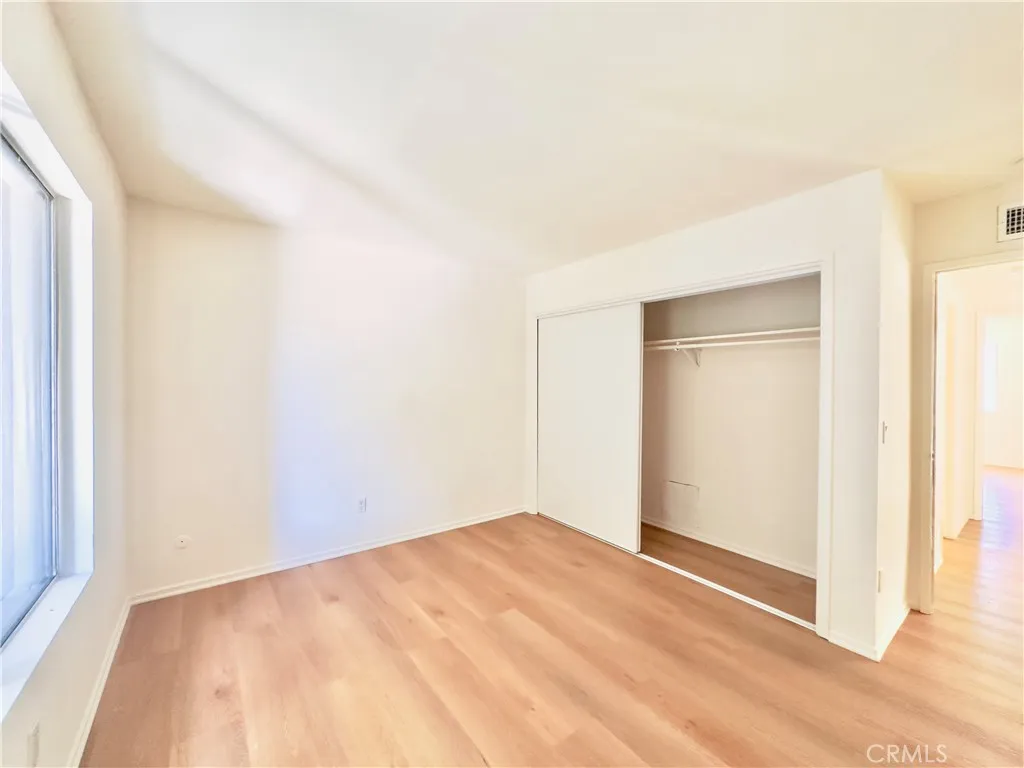 Los Feliz, California 90027, United States, 5 Bedrooms Bedrooms, ,3 BathroomsBathrooms,Residential,Active,230530