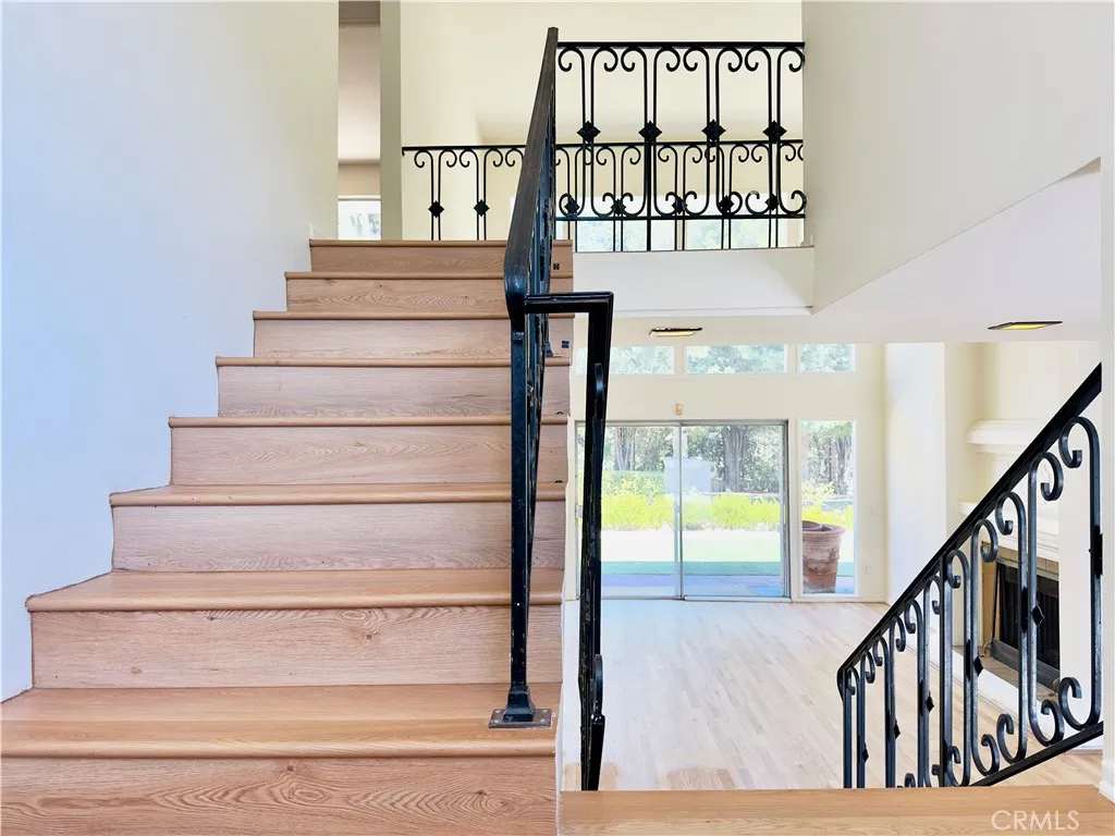 Los Feliz, California 90027, United States, 5 Bedrooms Bedrooms, ,3 BathroomsBathrooms,Residential,Active,230530