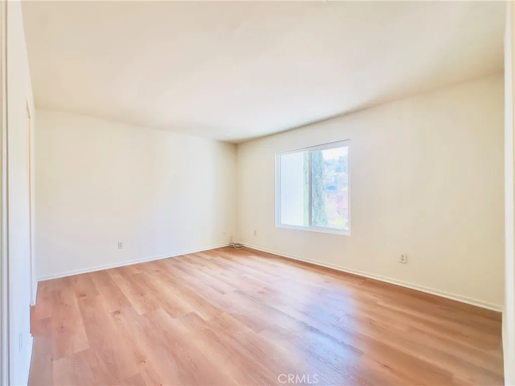 Los Feliz, California 90027, United States, 5 Bedrooms Bedrooms, ,3 BathroomsBathrooms,Residential,Active,230530