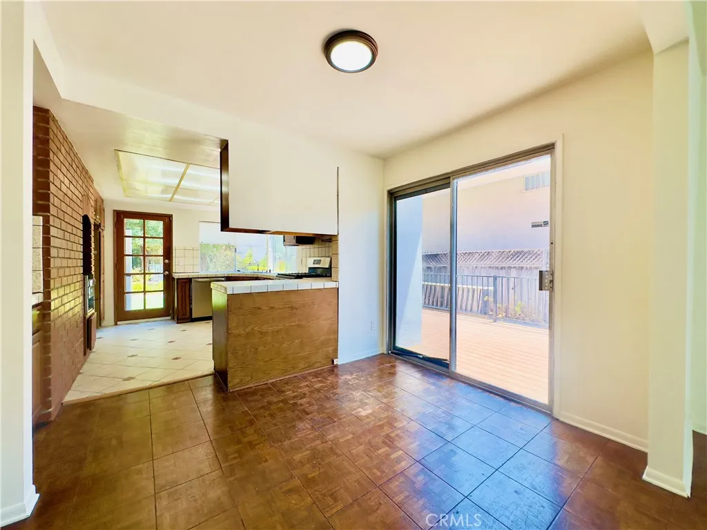 Los Feliz, California 90027, United States, 5 Bedrooms Bedrooms, ,3 BathroomsBathrooms,Residential,Active,230530