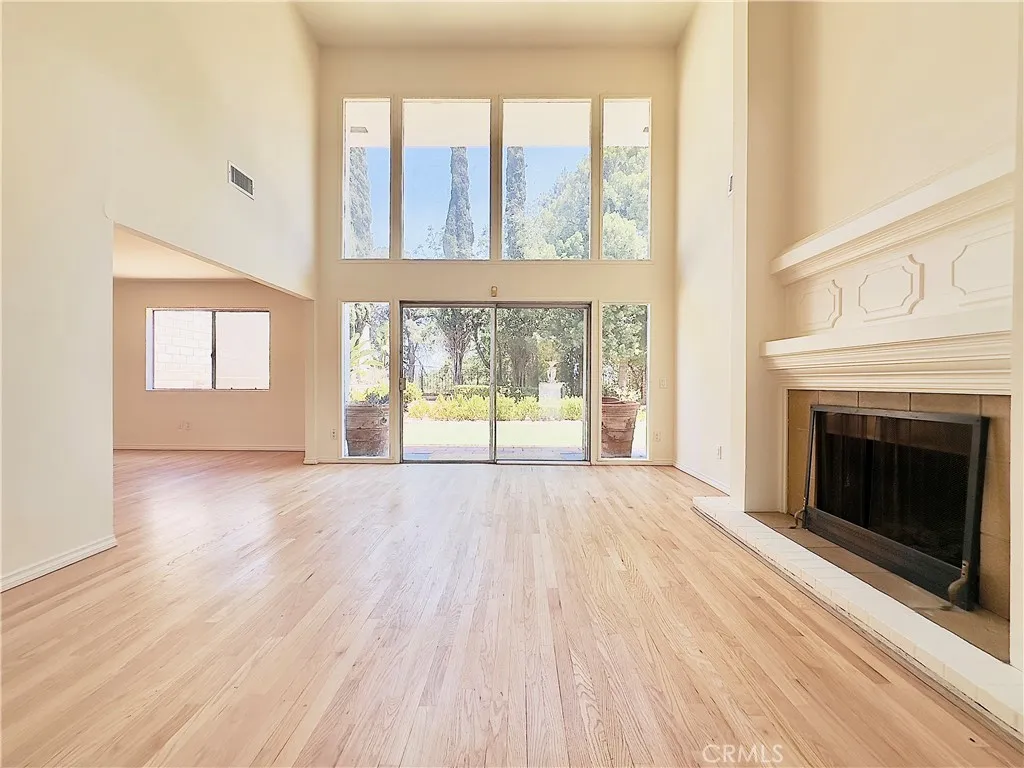 Los Feliz, California 90027, United States, 5 Bedrooms Bedrooms, ,3 BathroomsBathrooms,Residential,Active,230530