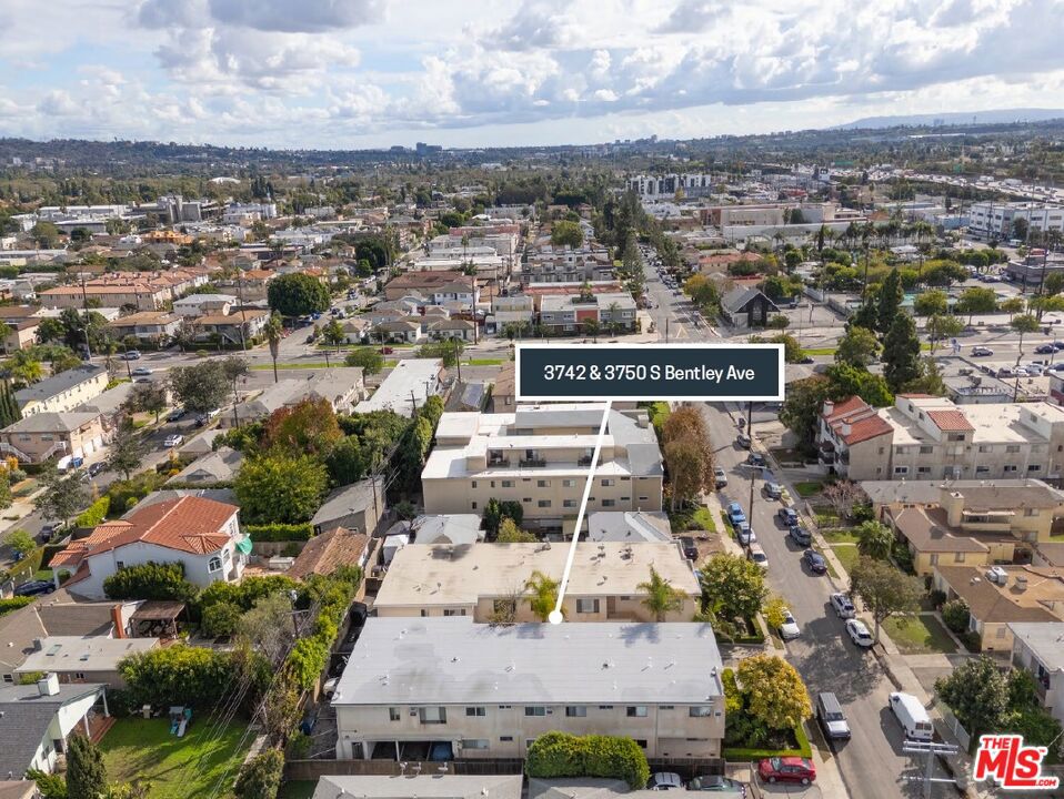 3742 S Bentley Avenue