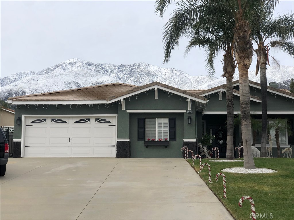 5520 Meadowbrook Court