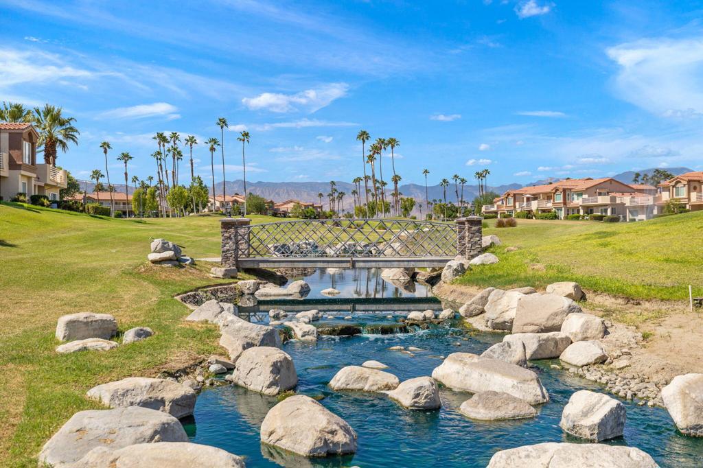 Palm Royale - Residential